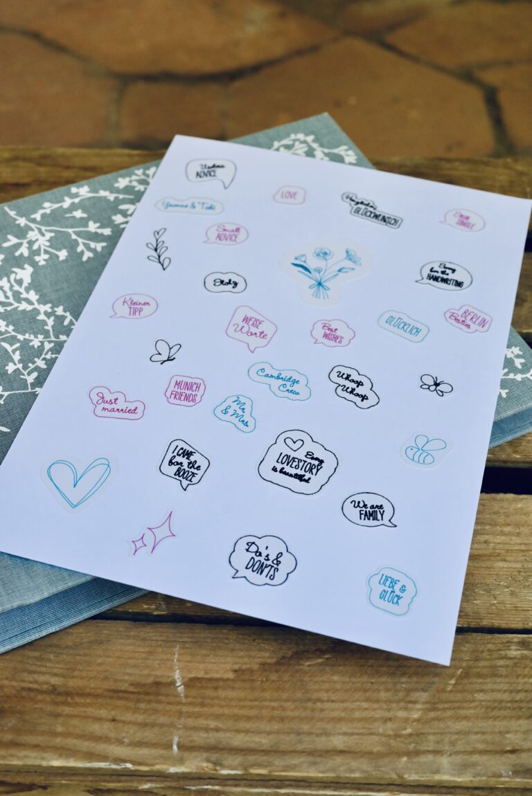 pauwau kreativ: gästebücher selbst gestalten – dein flexibles gästebuch für jeden anlass mit babsi & melly 15. mai um 20:30 bis ca. 22:00 uhr (mit aufzeichnung)