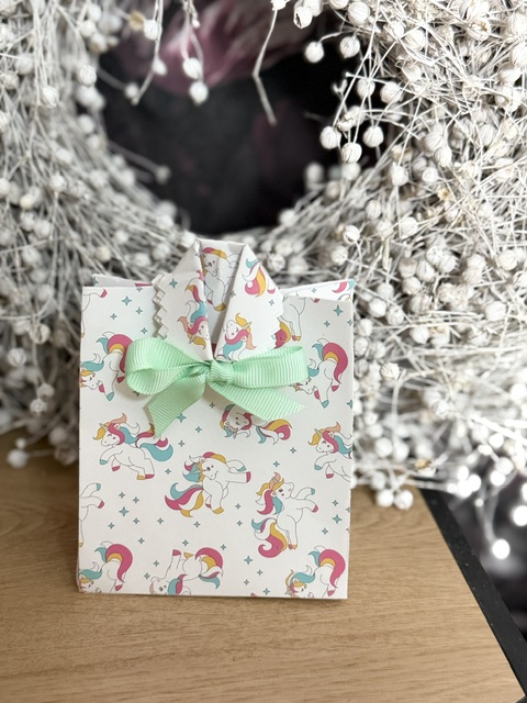 pauwau kreativ: geschenkverpackungen, boxen & beutel mit cricut – mit inga 11. september um 20:30 uhr bis ca. 22:00 uhr (inkl. aufzeichnung)